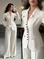 Conjunto Feminino Executivo com Blazer e Calça Pantalona