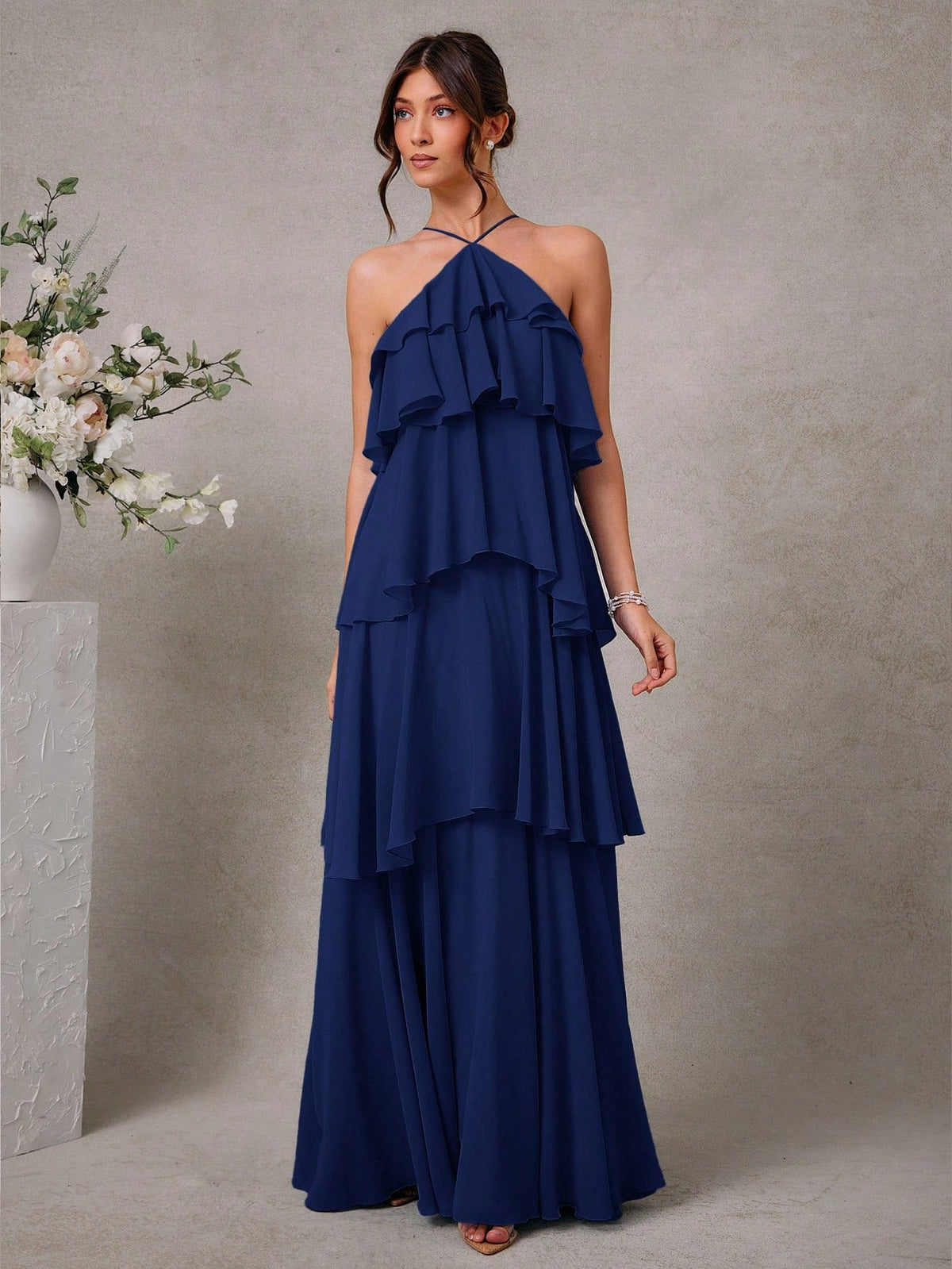 L'Amorae Elegante Vestido Longo Chiffon Romântico de Convidada de Casamento com Decote Halter e Babados