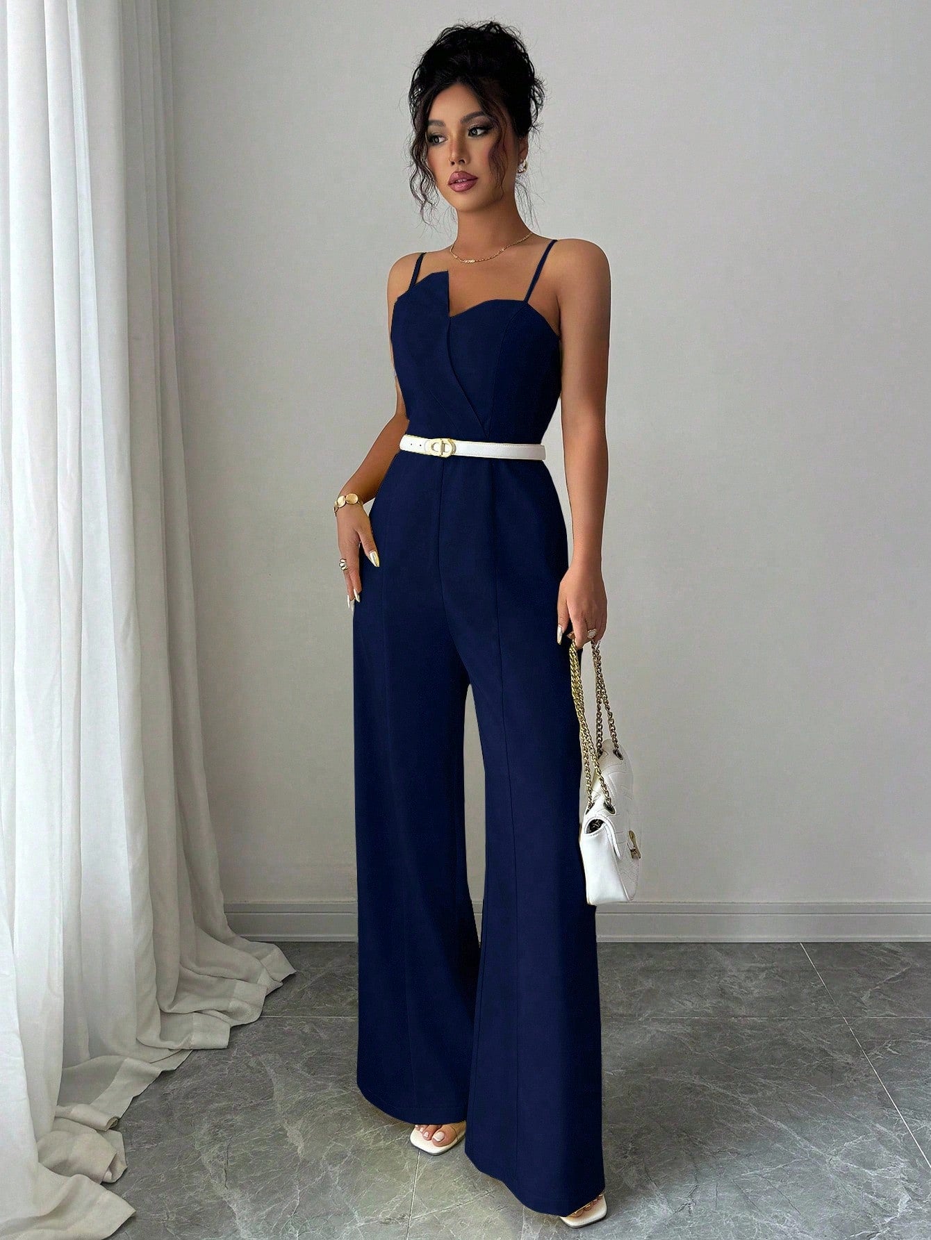 Macacão Elegante Feminino com Alça Fina
