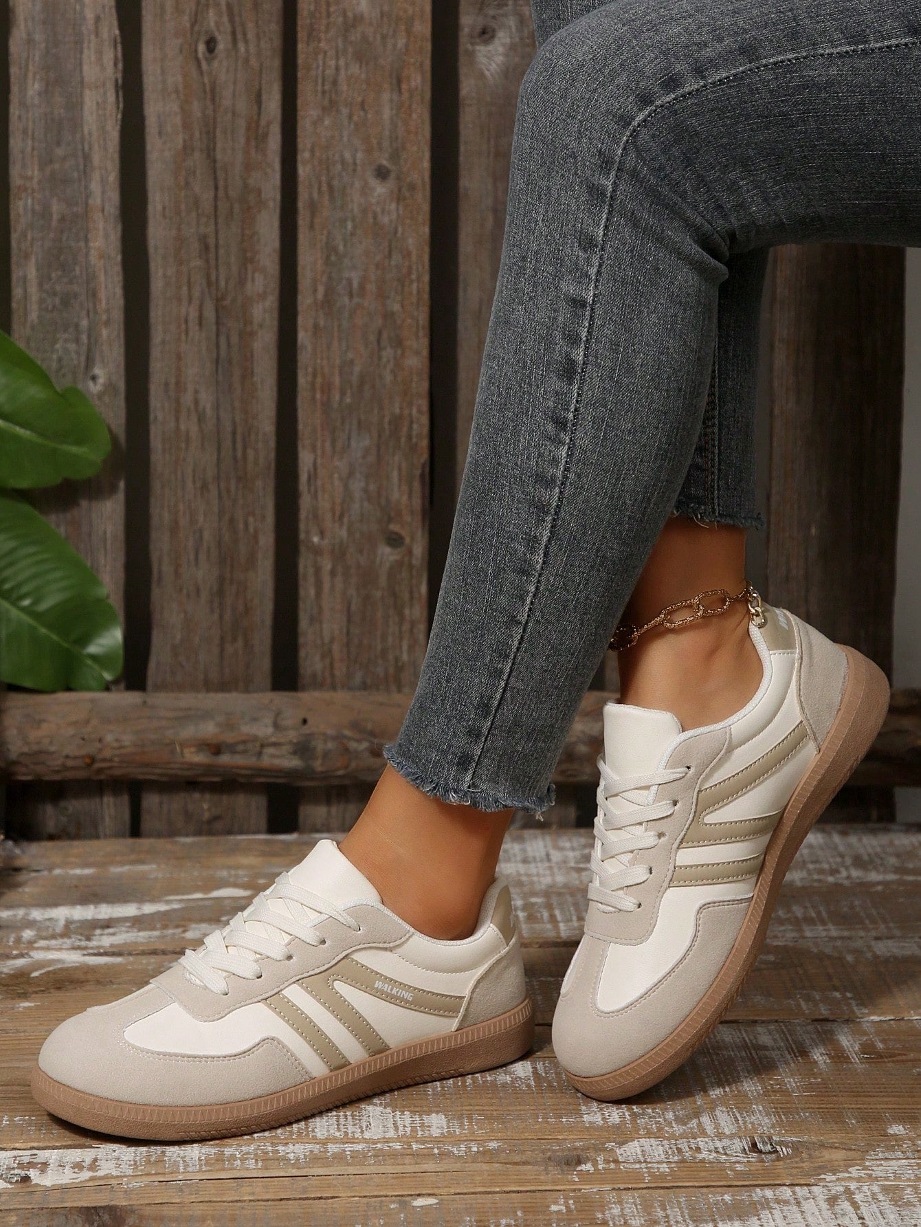 Tênis Feminino Sola Reta Casual com Cadarço