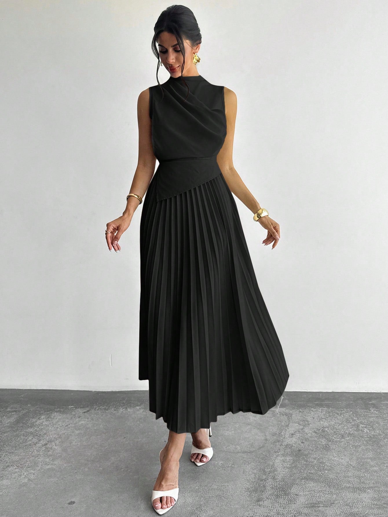 Vestido Midi Elegante Plissado Feminino Sem Mangas