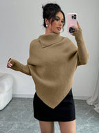 Poncho Feminino Assimétrico de Tricô