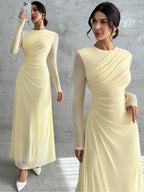 Vestido Longo Manga Comprida com Tule Cintura Plissada