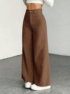 Calça de Veludo Wide Leg Feminina com Botão
