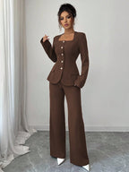Conjunto Feminino Alfaiataria com Blazer Acinturado e Calça Pantalona