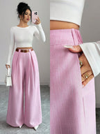 Calça Pantalona Feminina de Alfaiataria com Pregas e Cintura Elástica