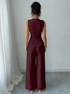 Conjunto Feminino Alfaiataria com Colete Alongado e Calça Pantalona