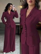 Conjunto Feminino Executivo com Blazer e Calça Pantalona