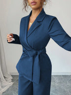Conjunto Feminino Alfaiataria com Blazer Acinturado e Calça Pantalona