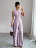 Macacão Feminino com Cinto Elegante Sem Mangas