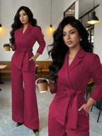 Conjunto Feminino Alfaiataria com Blazer Acinturado e Calça Pantalona