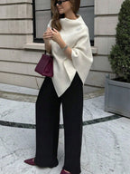 Poncho Feminino de Tricô Minimalista