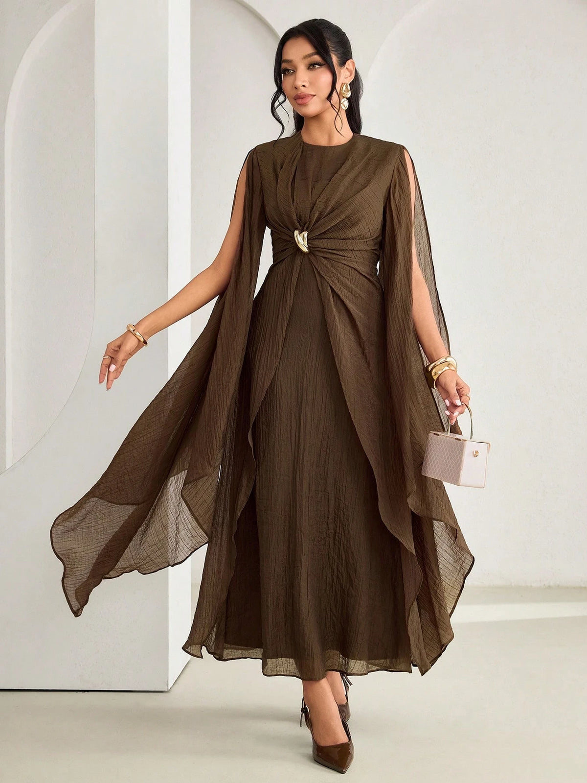 Vestido Midi Festa com Babado Fluido