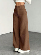 Calça de Veludo Wide Leg Feminina com Botão