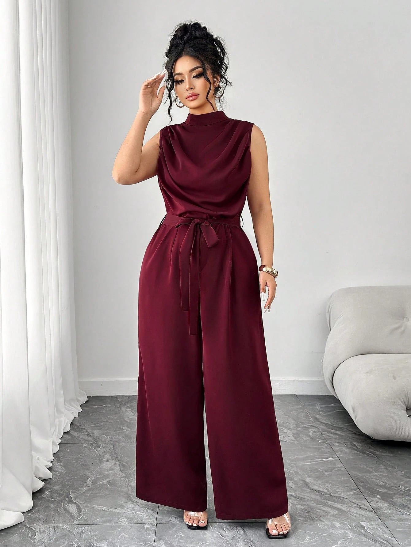 Macacão Plus Size Feminino Elegante Regata Gola Alta Pantalona