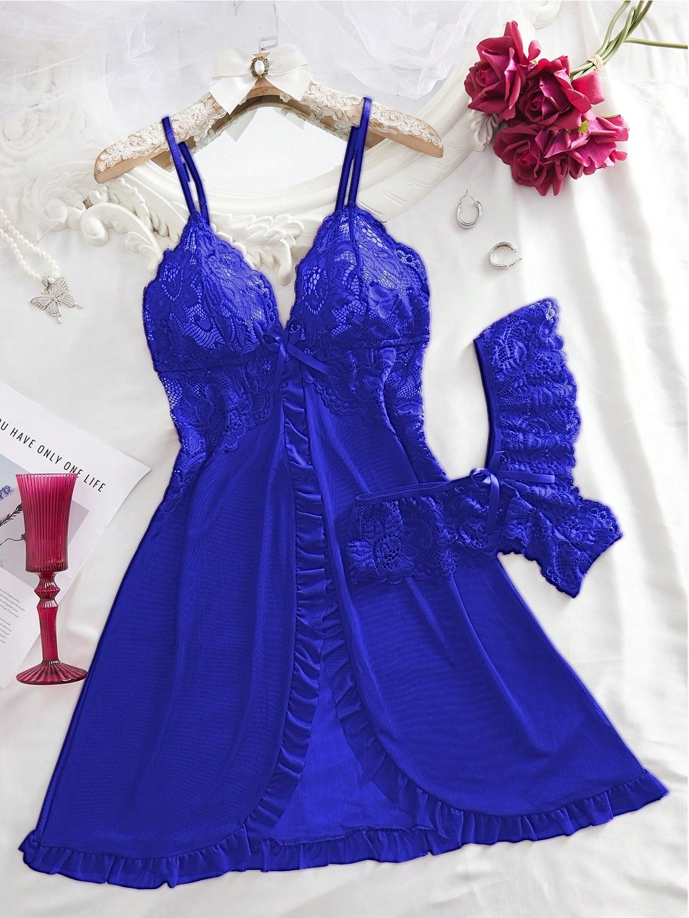Camisola Sexy de Renda Feminina com Abertura Frontral + Calcinha