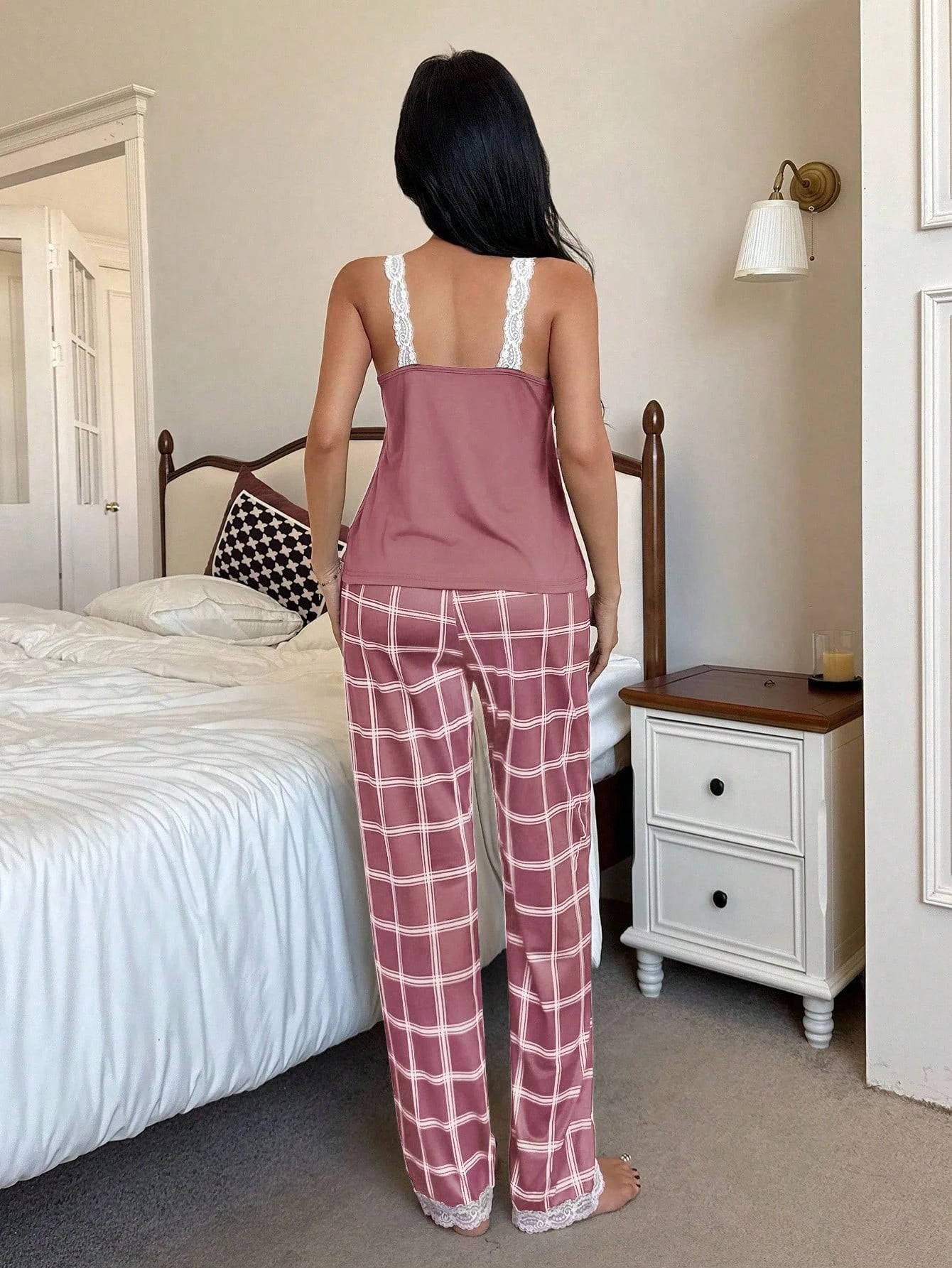  Pijama Feminino de Malha Regata e Calça Xadrez