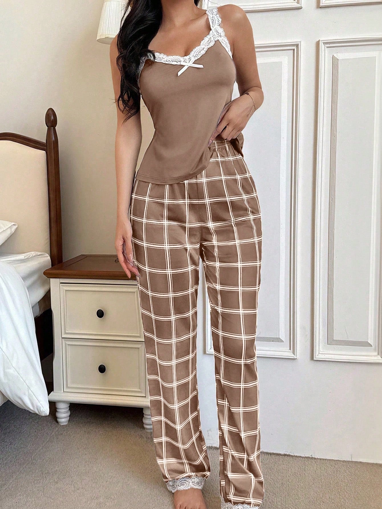  Pijama Feminino de Malha Regata e Calça Xadrez