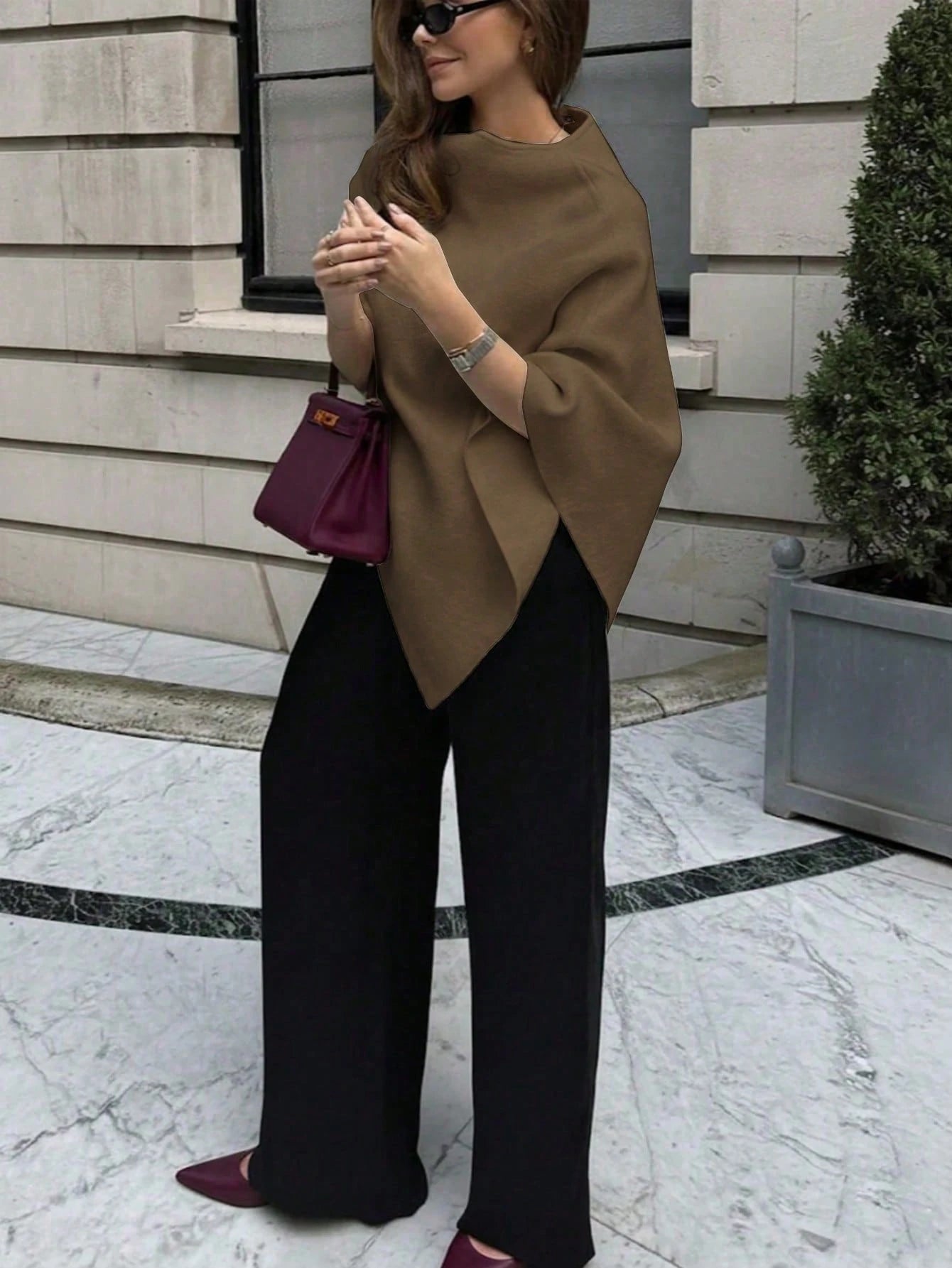 Poncho Feminino de Tricô Minimalista