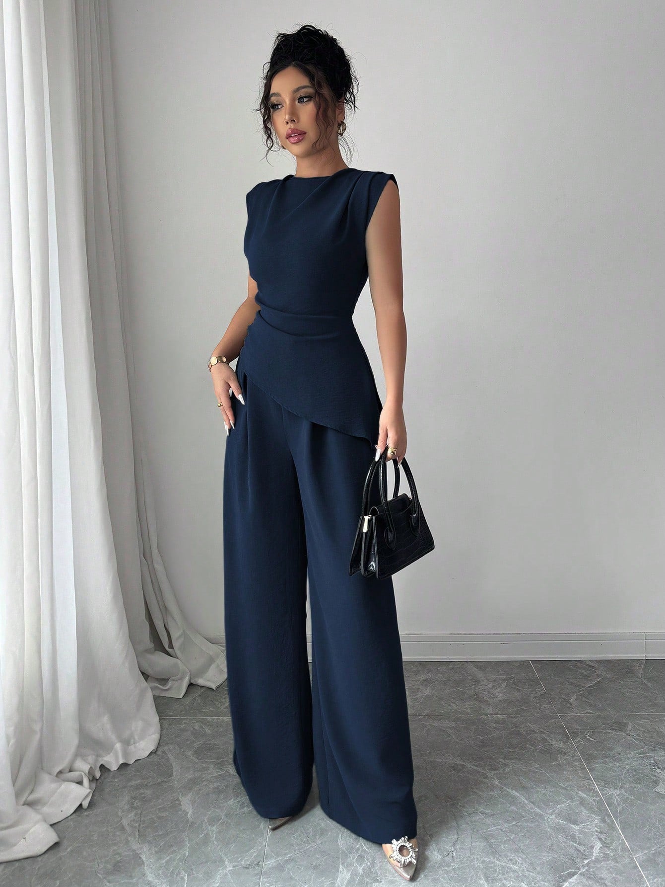 Conjunto Feminino Blusa Sem Decote e Calça Pantalona 