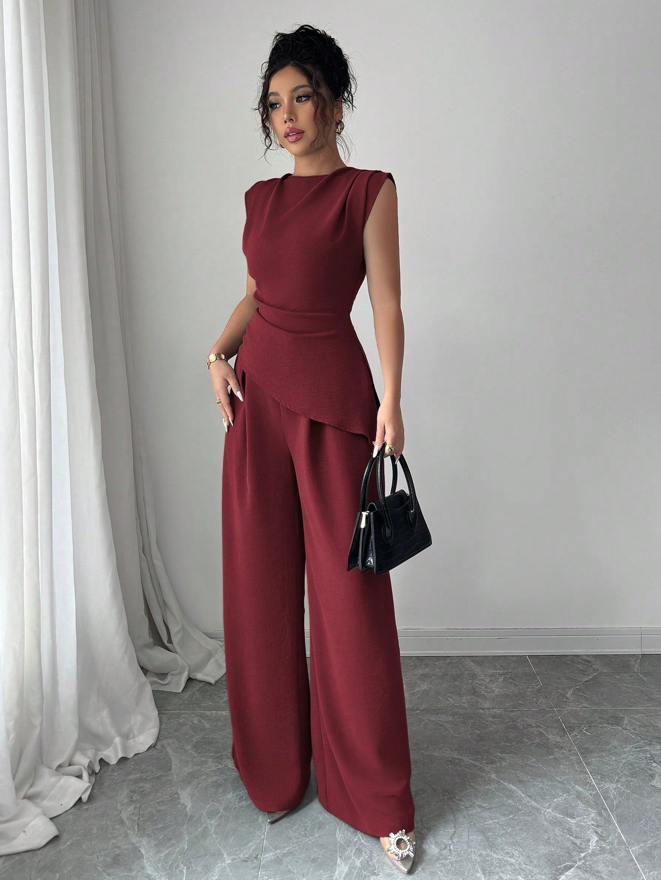 Conjunto Feminino Blusa Sem Decote e Calça Pantalona 