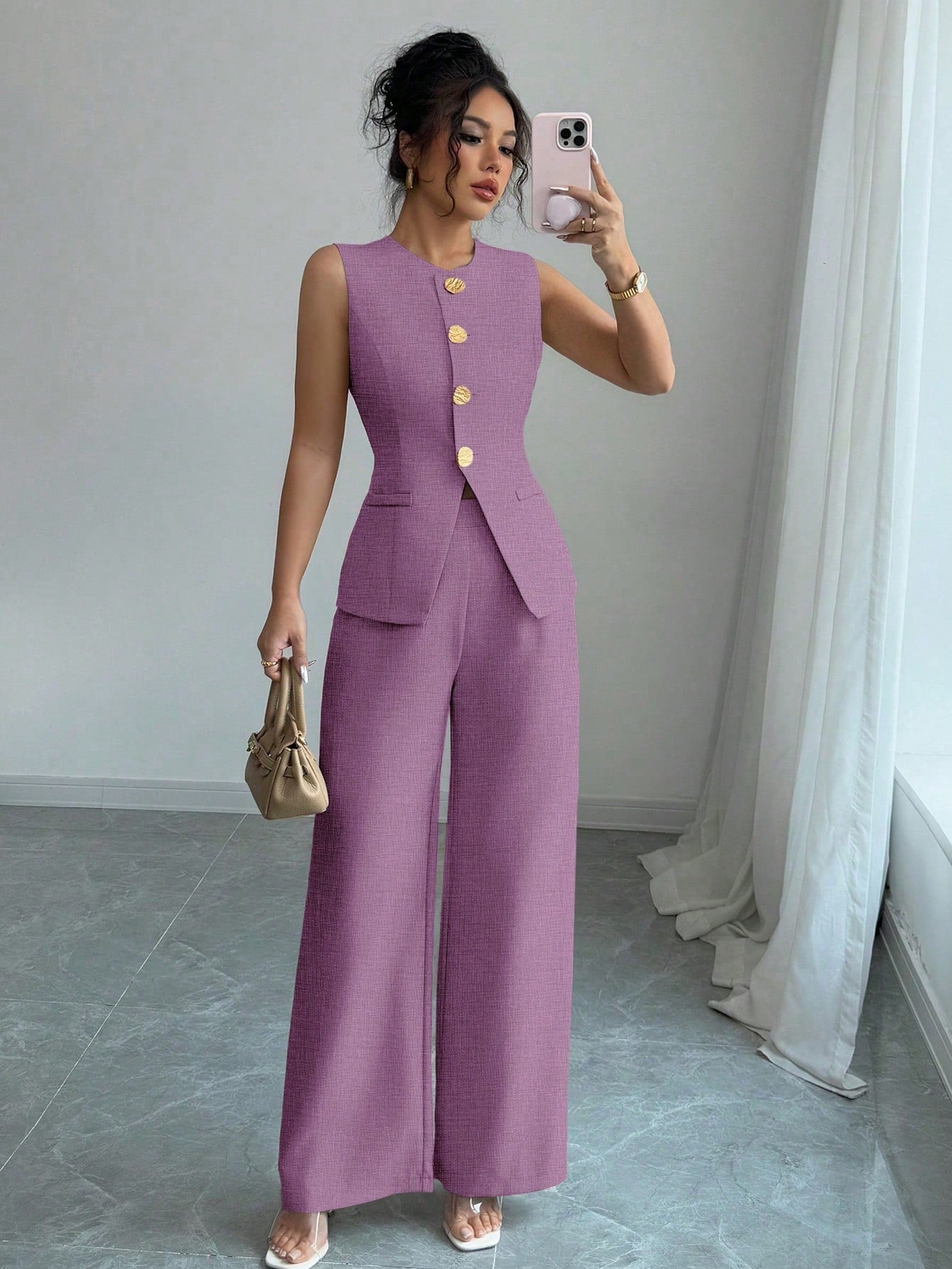 Conjunto Feminino Alfaiataria com Colete Alongado e Calça Pantalona