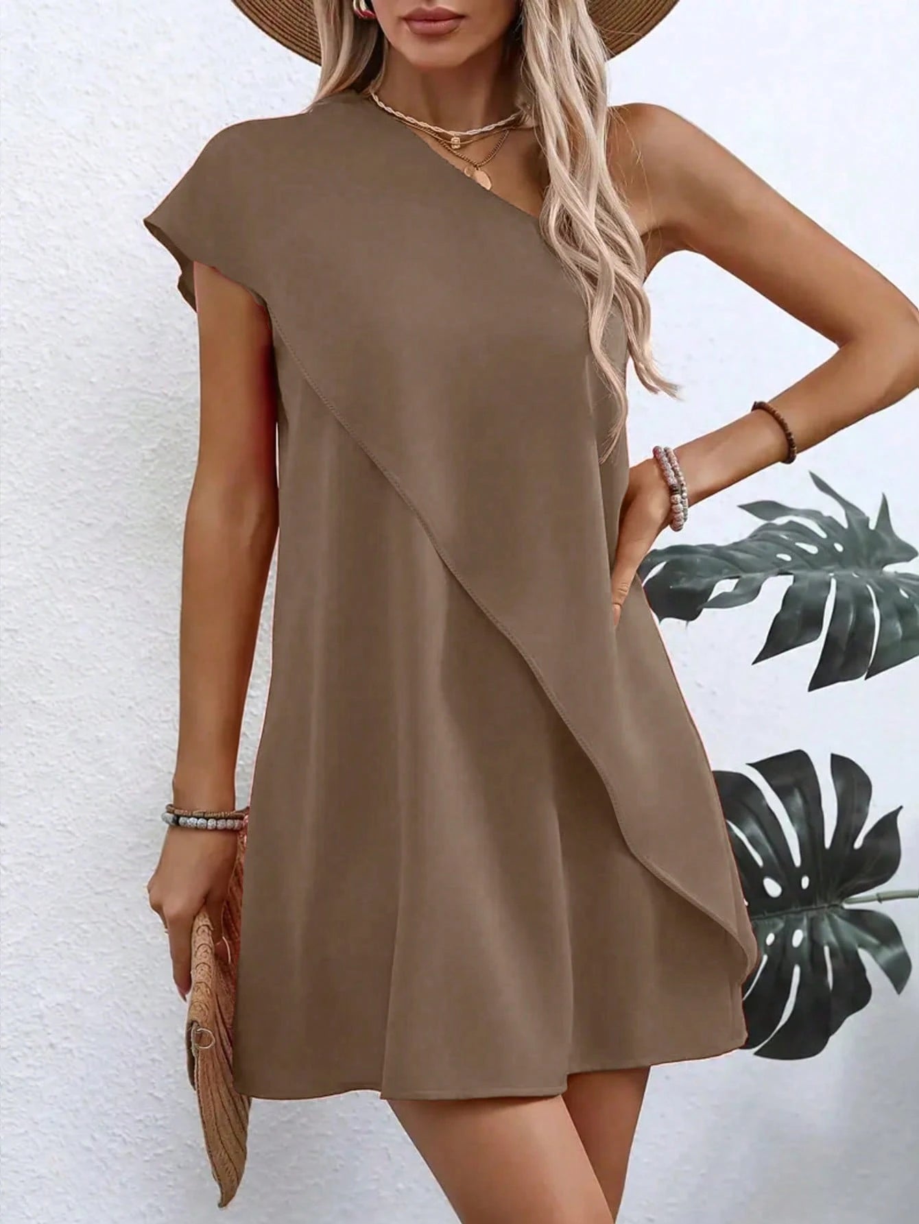 Vestido Curto Feminino Um Ombro Só Assimétrico 