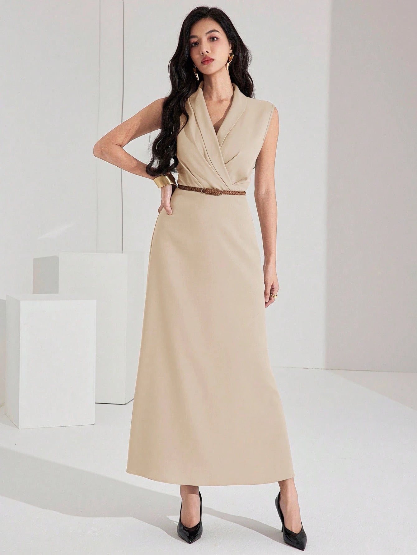 Vestido Elegante Social Feminino com Lapela Sem Mangas