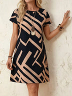 Vestido Curto Solto Manga Curta Casual Estampado
