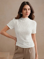 Blusa Feminina Elegante Manga Curta Texturizada Decote Fechado
