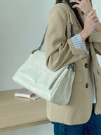 2025 Nova Bolsa Tote Commuter de Grande Capacidade, Bolsa de Ombro com Alça de Corrente da Moda e Elegante Vibração