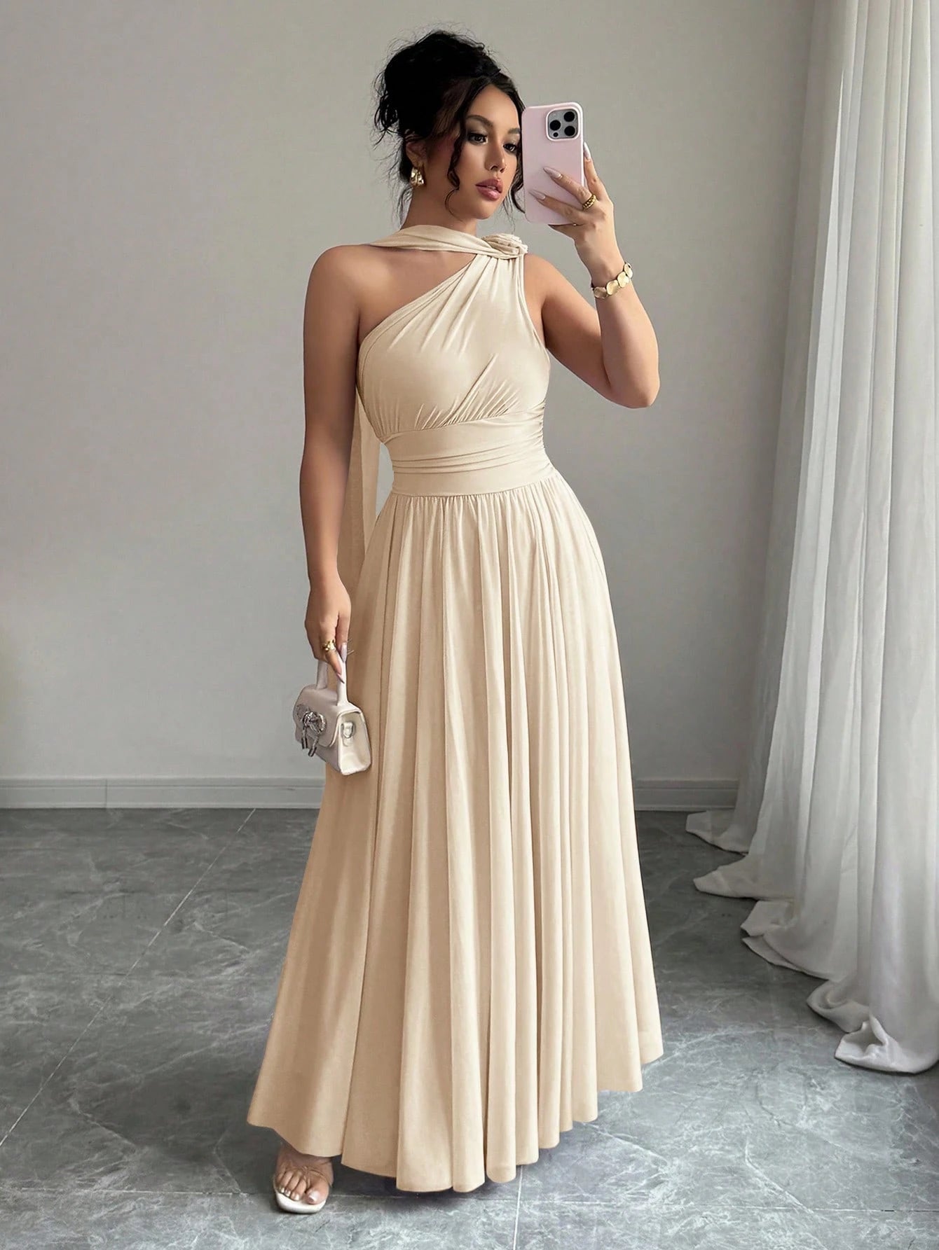 Vestido Longo Feminino Um Ombro Só com Faixa no Pescoço Para Convidada