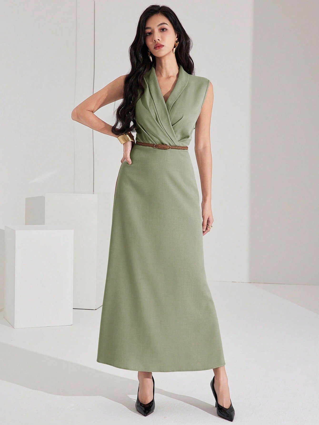 Vestido Elegante Social Feminino com Lapela Sem Mangas