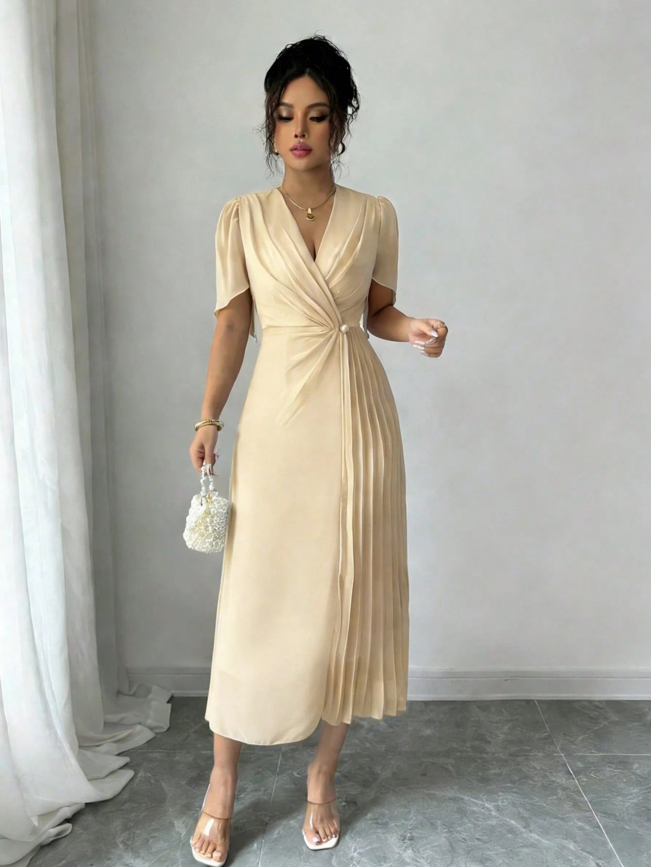 Vestido Elegante Midi Plissado de Cintura Franzida em Chiffon