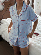 Pijama Americano Feminino Manga Curta e Short com Estampa Xadrez com Cereja