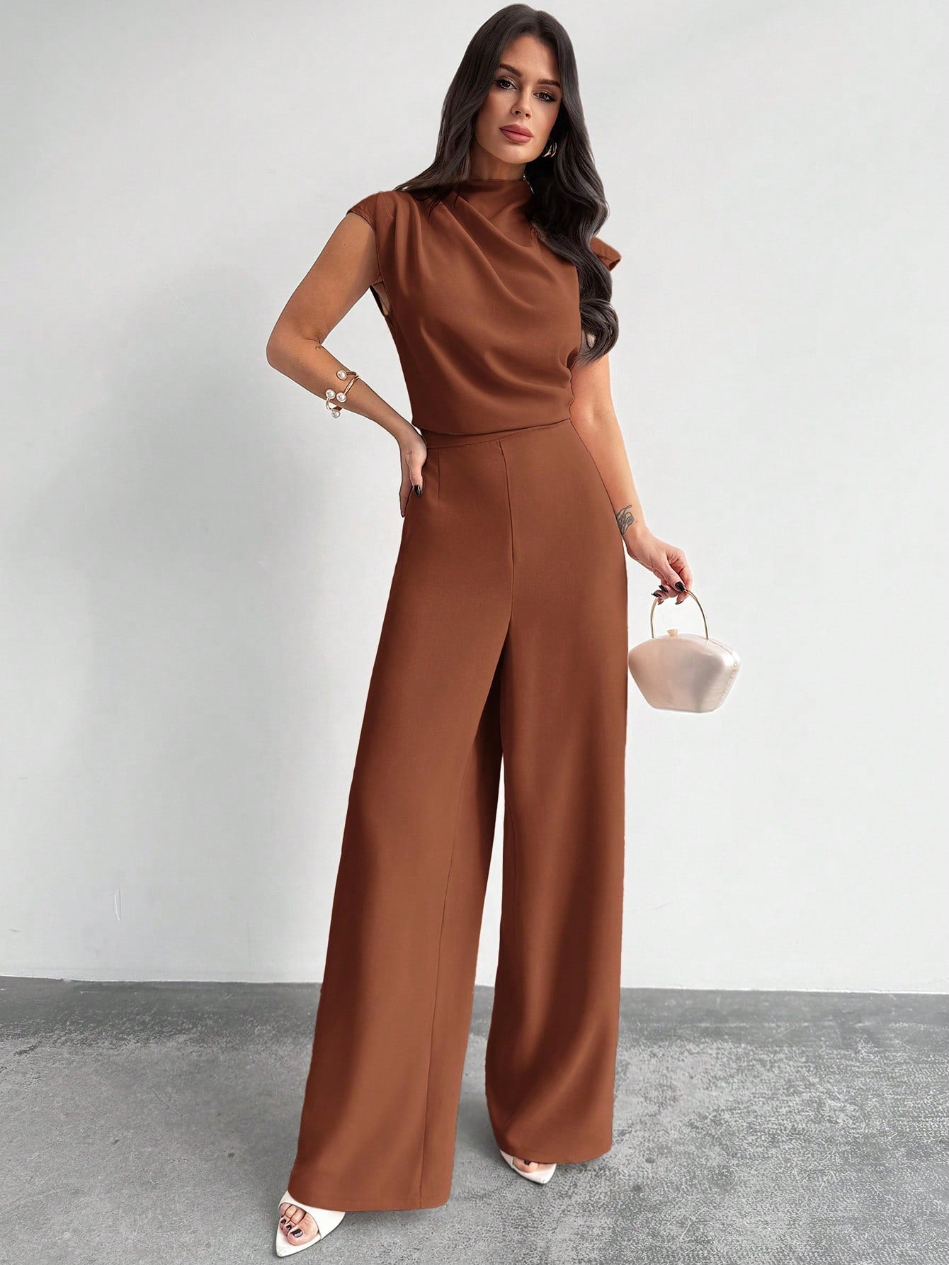Macacão Elegante Feminino Social sem Mangas Pantalona