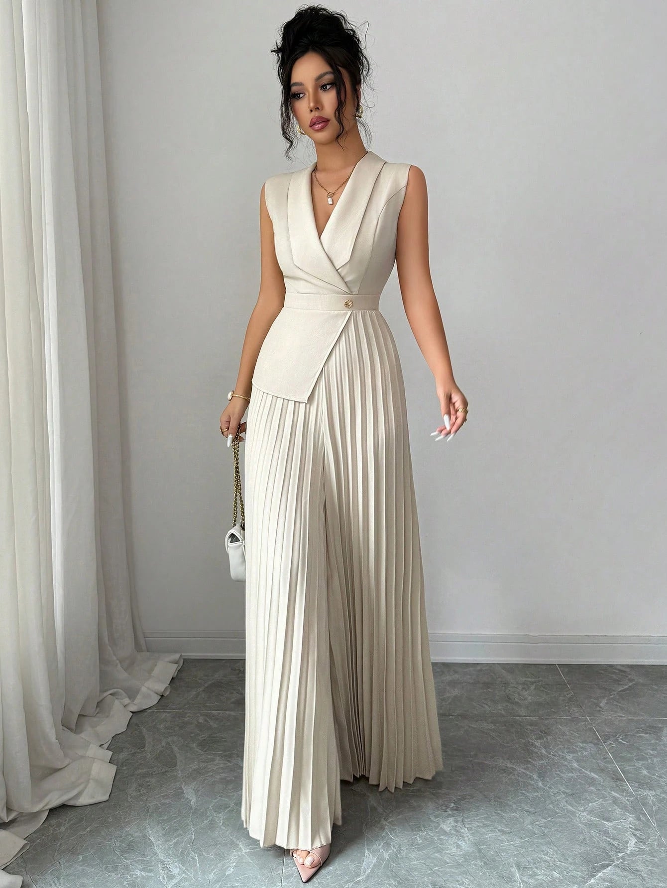 Macacão Alfaiataria Feminino Elegante Sem Mangas Plissado 