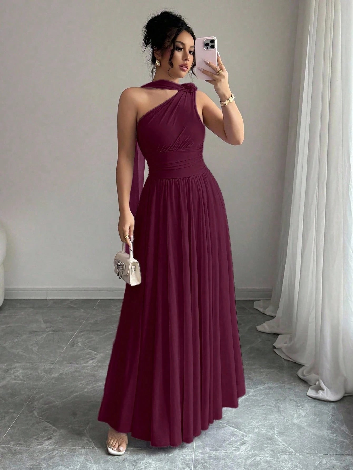 Vestido Longo Feminino Um Ombro Só com Faixa no Pescoço Para Convidada