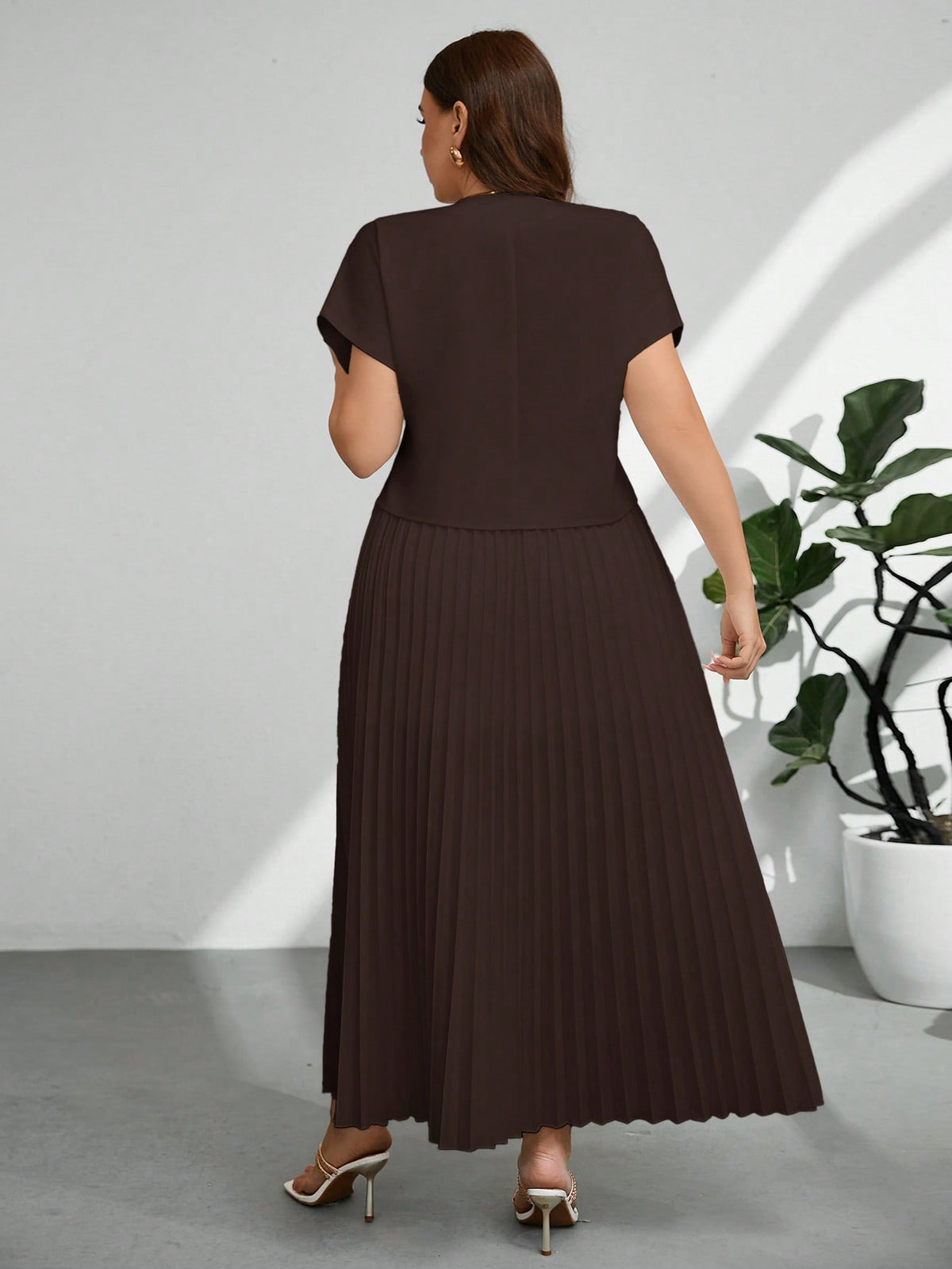 Conjunto Social Elegante Plus Size Blusa e Saia Plissada