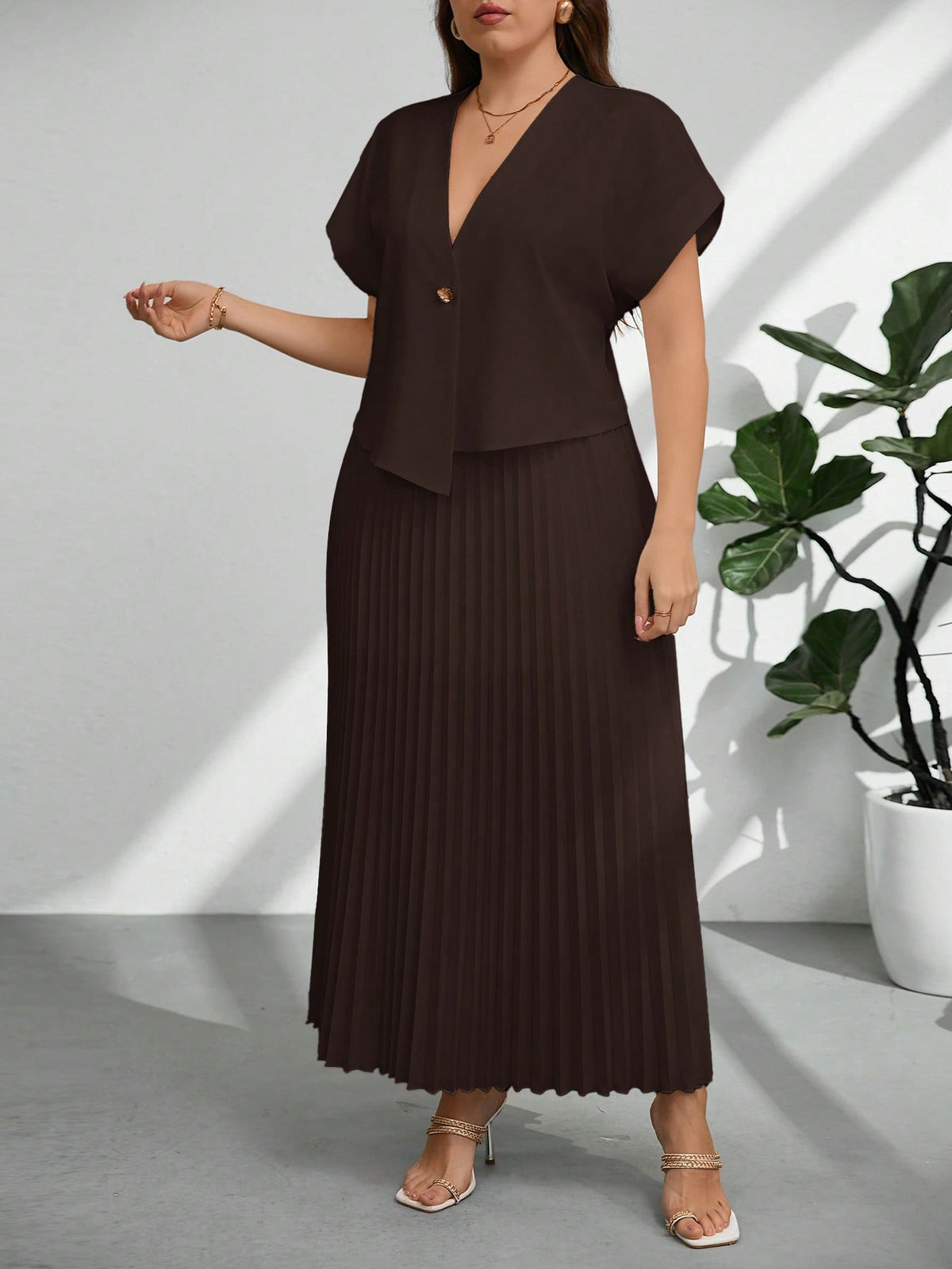 Conjunto Social Elegante Plus Size Blusa e Saia Plissada