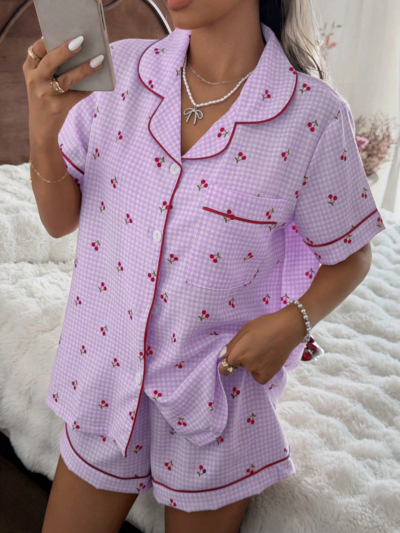 Pijama Americano Feminino Manga Curta e Short com Estampa Xadrez com Cereja