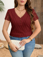 Blusa Feminina Plus Size Manga Curta Bordada 