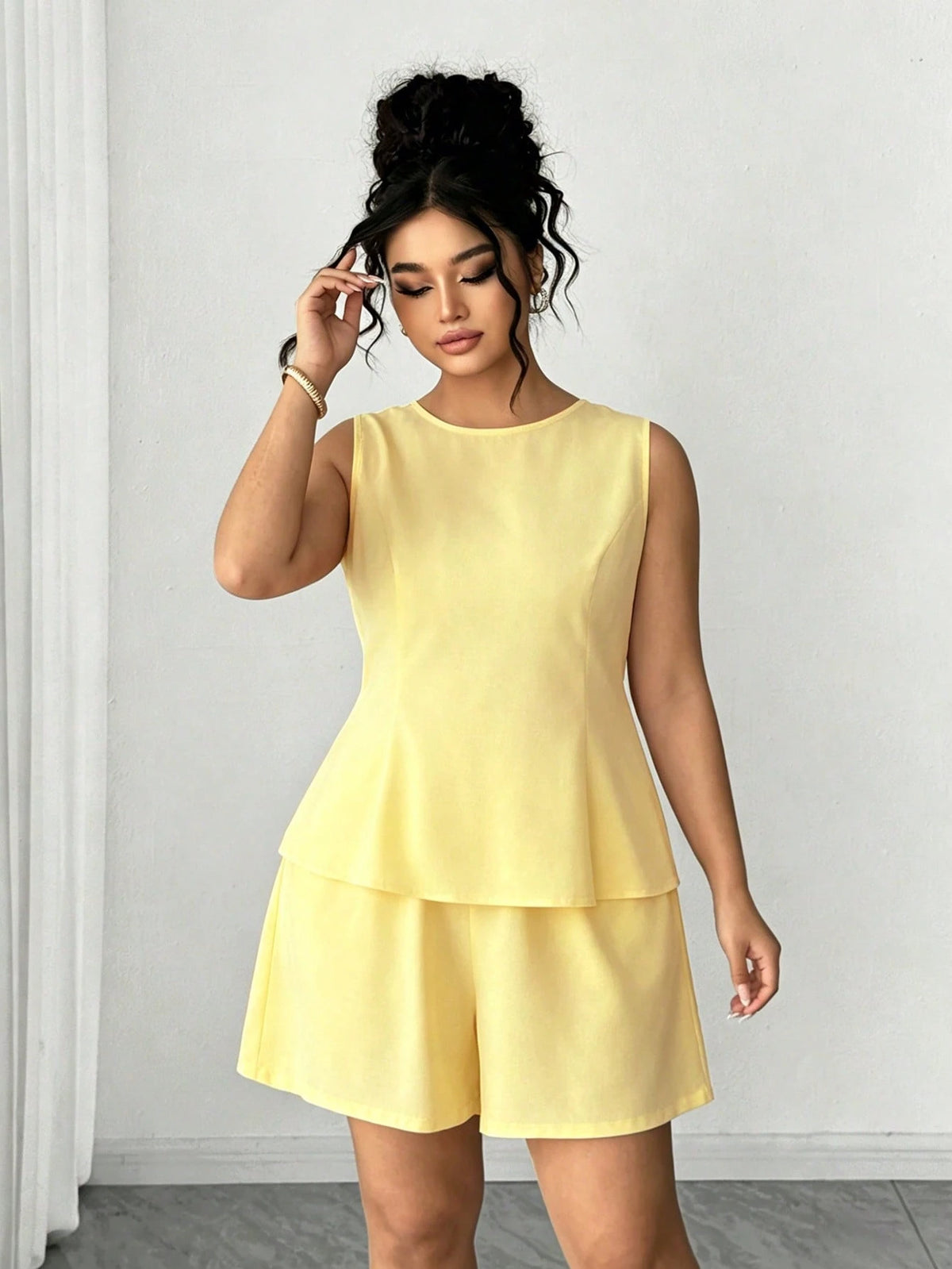 Conjunto Plus Size Regata e Short Feminino com Laço nas Costas
