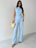 Conjunto Feminino Elegante com Blusa Assimétrica e Calça Pantalona