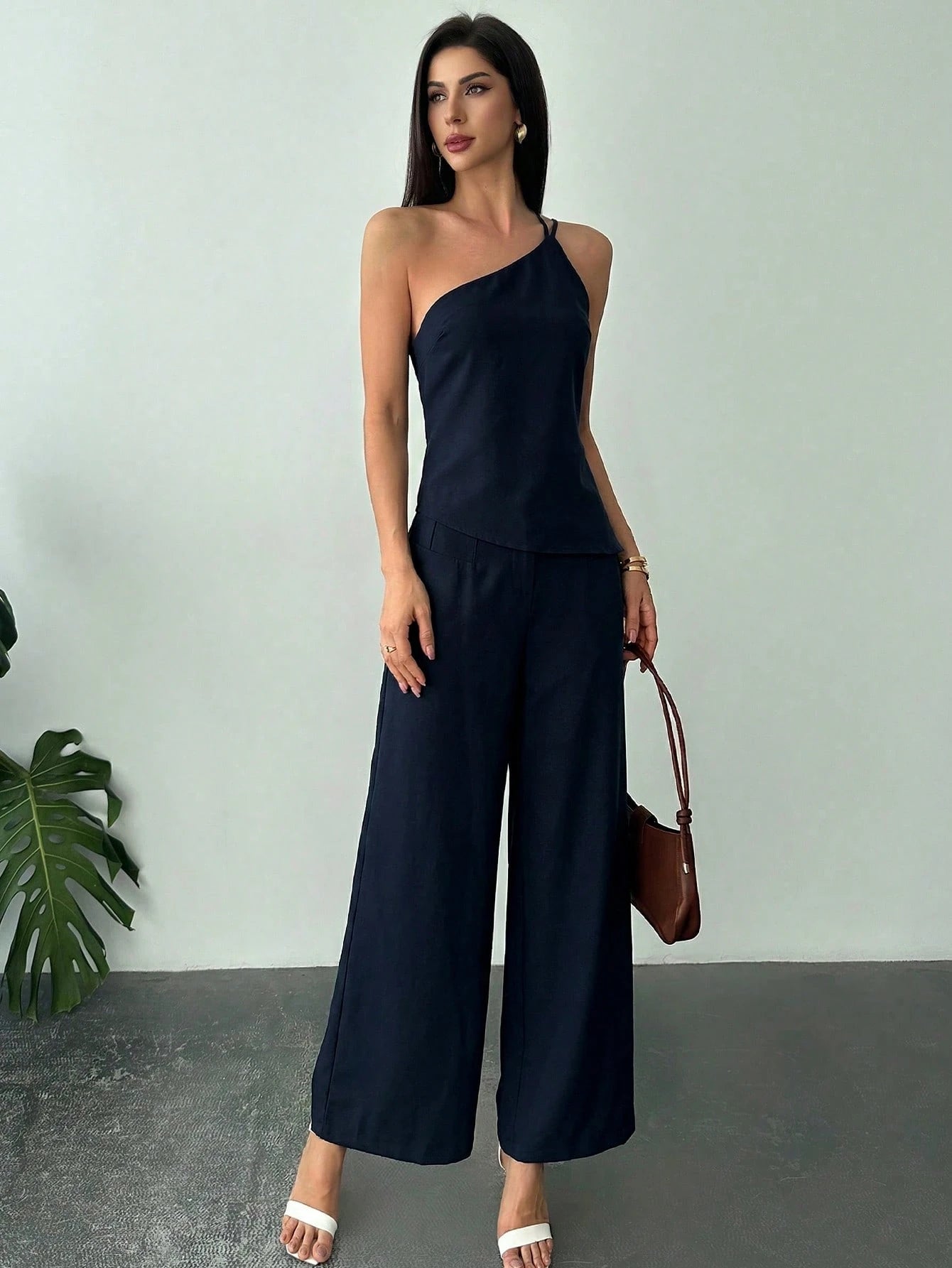 Conjunto Alfaiataria Feminino Blusa Assimétrica e Calça Pantalona 