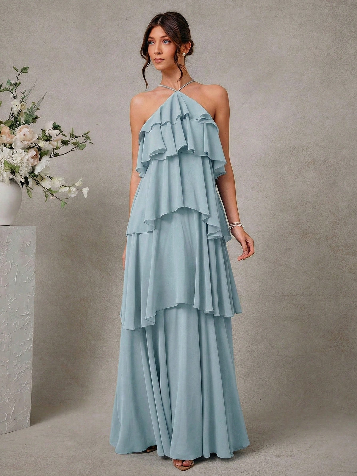 L'Amorae Elegante Vestido Longo Chiffon Romântico de Convidada de Casamento com Decote Halter e Babados