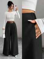Calça Pantalona Feminina de Alfaiataria com Pregas e Cintura Elástica