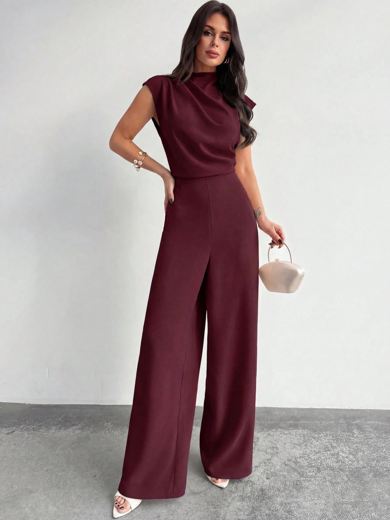 Macacão Elegante Feminino Social sem Mangas Pantalona