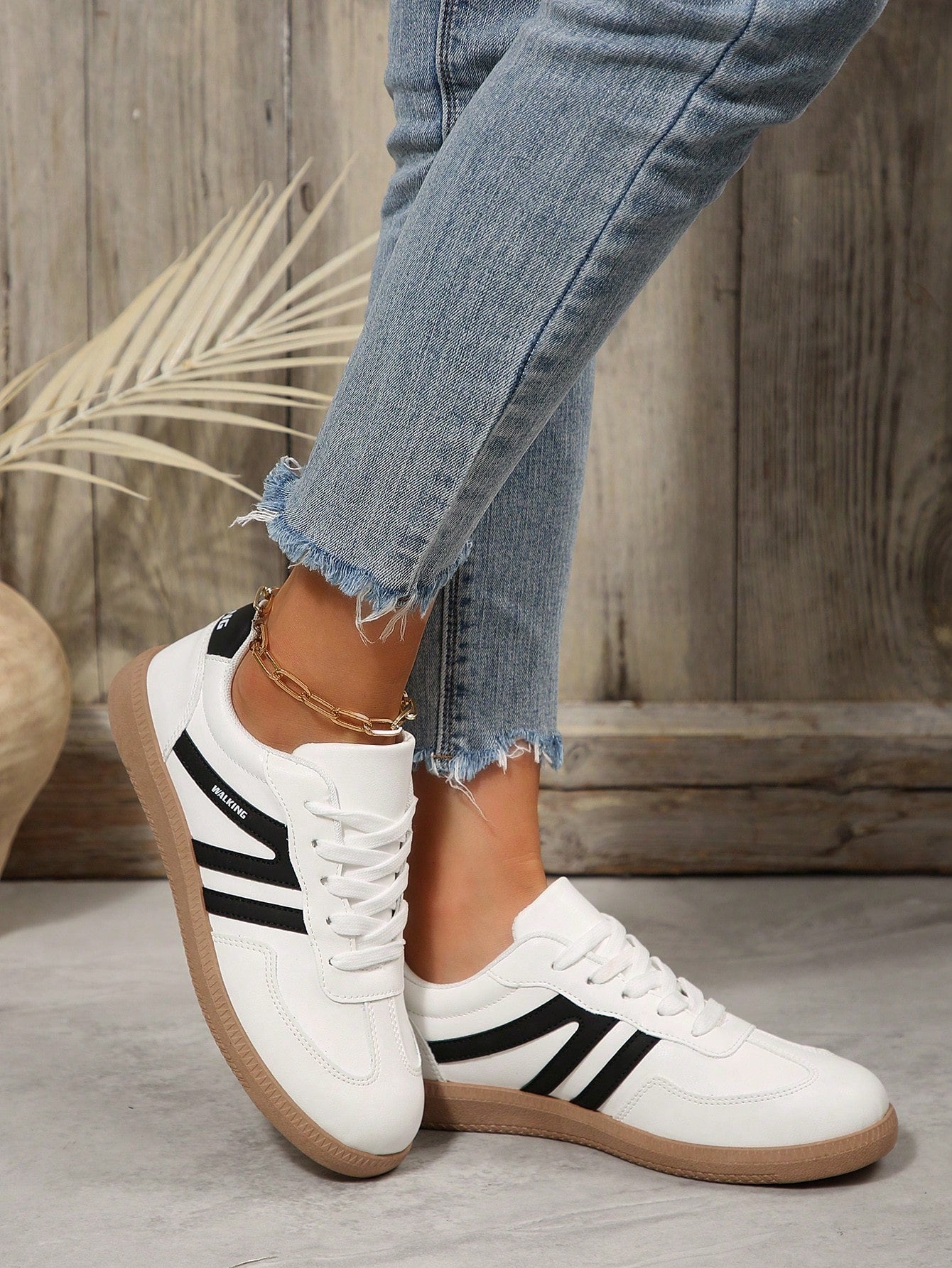 Tênis Feminino Sola Reta Casual com Cadarço
