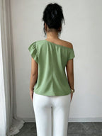 SHEIN Top Elegante e Sexy com Ombro Aberto Assimétrico/Acabamento com Babado + Um Ombro Exposto na Moda